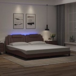 Cadre de lit avec LED sans matelas marron 200x200 cm 