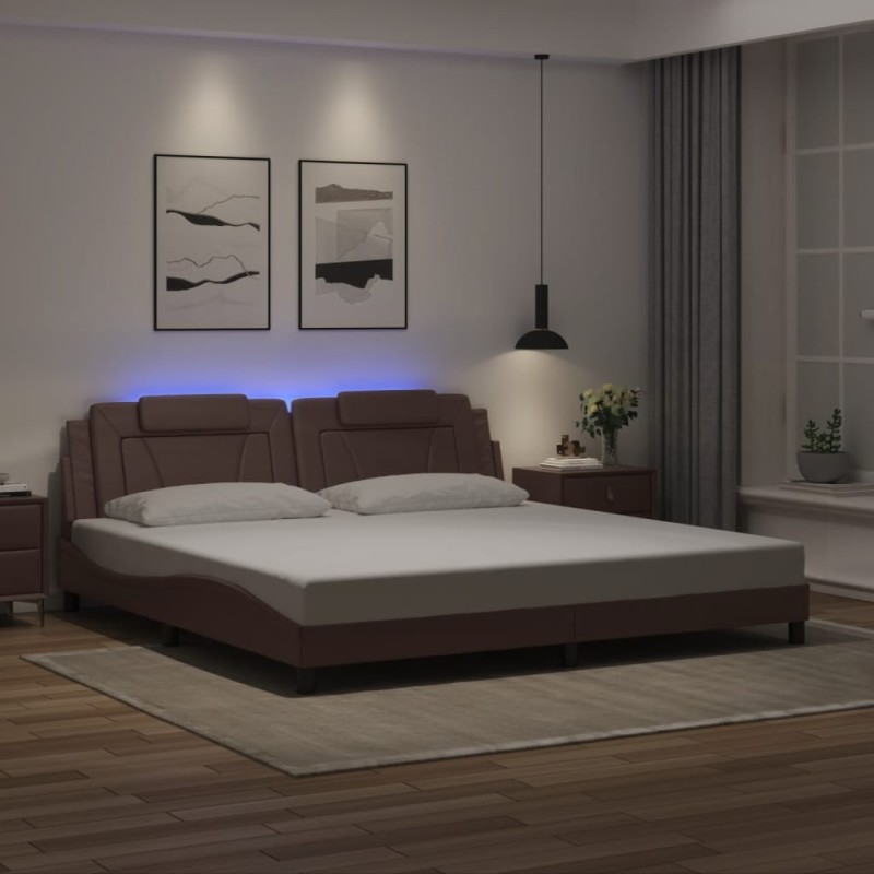 Cadre de lit avec LED sans matelas marron 200x200 cm 