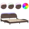 Cadre de lit avec LED sans matelas marron 200x200 cm 