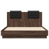 Cadre de lit avec LED sans matelas chêne marron 120x190 cm 