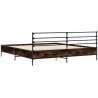 Cadre de lit sans matelas chêne fumé 200x200 cm 
