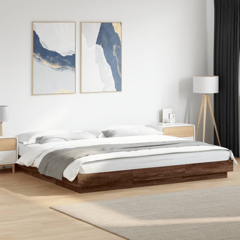 Cadre de lit avec lumières LED sans matelas 200x200 cm 