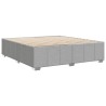 Cadre de lit sans matelas gris clair 200x200 cm tissu 