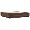 Cadre de lit avec LED sans matelas chêne marron 200x200 cm 