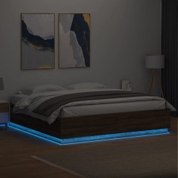 Cadre de lit avec LED sans matelas chêne marron 200x200 cm 