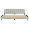 Cadre de lit sans matelas gris clair 200x200 cm velours 