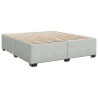 Cadre de lit sans matelas gris clair 200x200 cm velours 