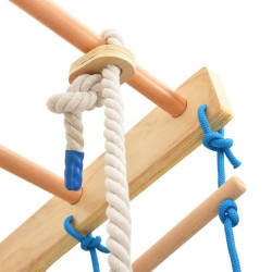 Aire de jeux intérieure d'escalade avec anneau d'échelles bois 