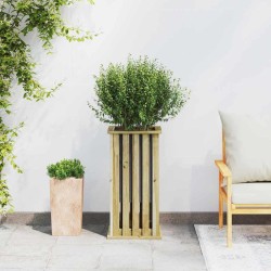 Jardinière 33 x 33 x 65 cm en pin traité. 