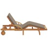 Chaise longue pliable avec roues et coussin taupe en bois massif d'acacia 
