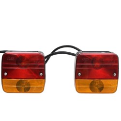 Feux de remorque 2pcs Rouge 10,5x7,5x10cm 12V ampoule classique 