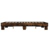 Cadre de lit sans matelas chêne fumé 135x190 cm 