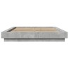 Cadre de lit et lumières LED sans matelas gris béton 140x190 cm 