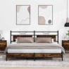 Cadre de lit en métal sans matelas chêne fumé 200x200 cm 